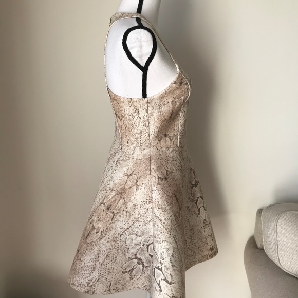 UO Silence & Noise Roxy Scuba Dress - Picture 7 of 8